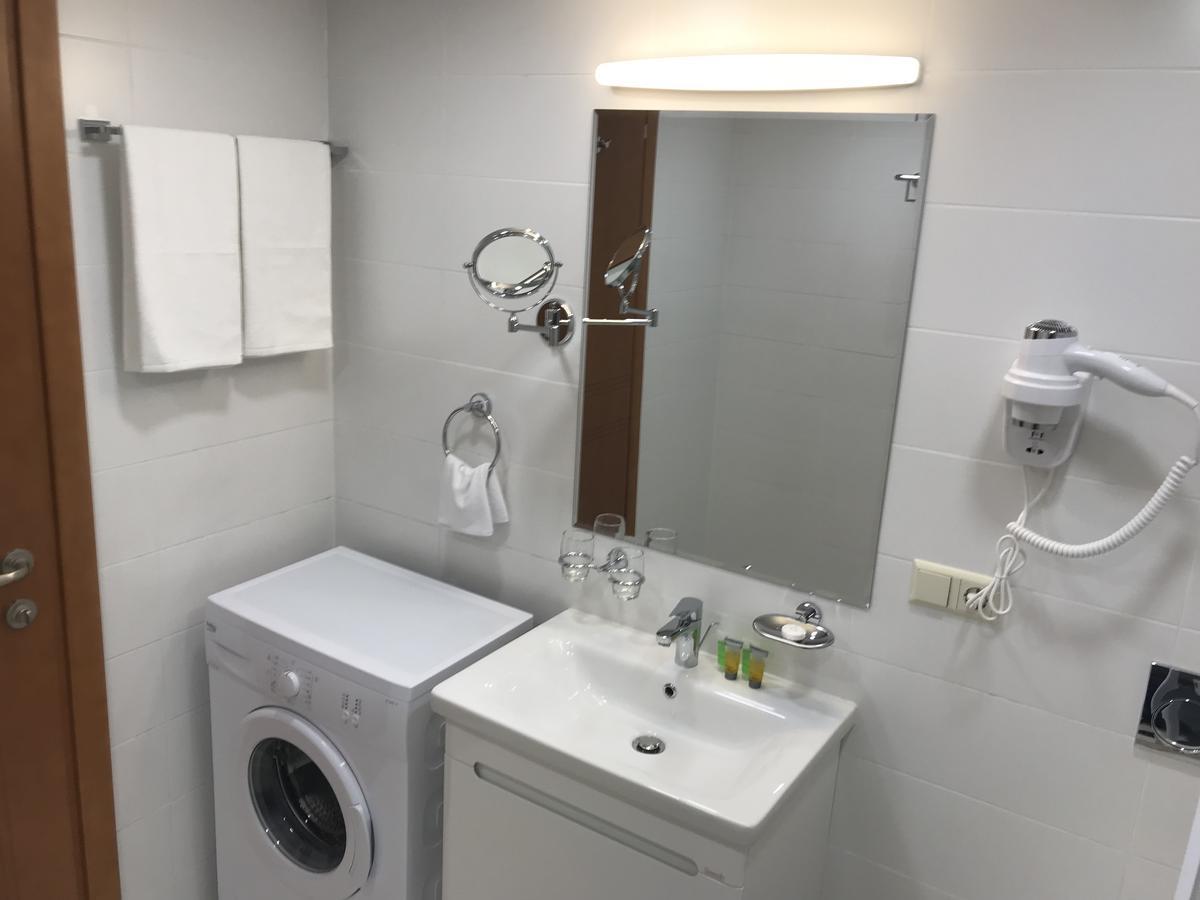 Full Comfort Apartment On Aghmashenebeli Tbilisi Zewnętrze zdjęcie