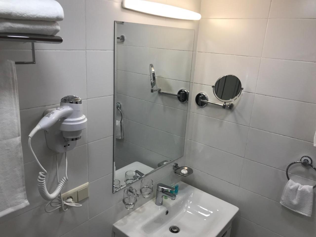 Full Comfort Apartment On Aghmashenebeli Tbilisi Zewnętrze zdjęcie
