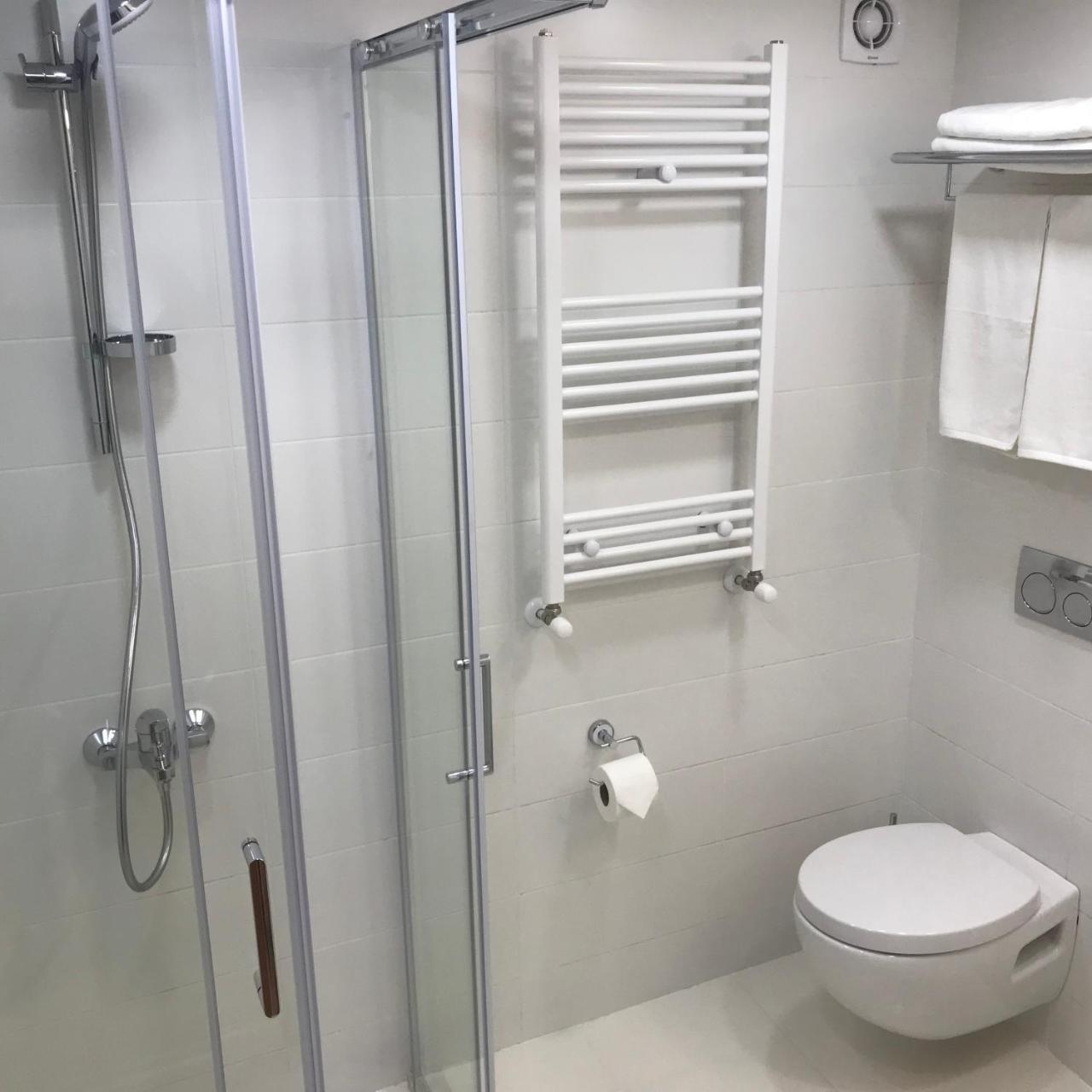 Full Comfort Apartment On Aghmashenebeli Tbilisi Zewnętrze zdjęcie