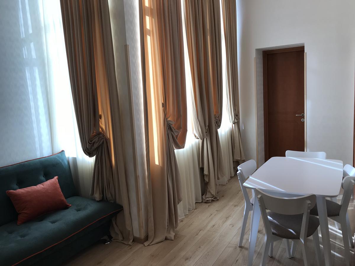 Full Comfort Apartment On Aghmashenebeli Tbilisi Zewnętrze zdjęcie