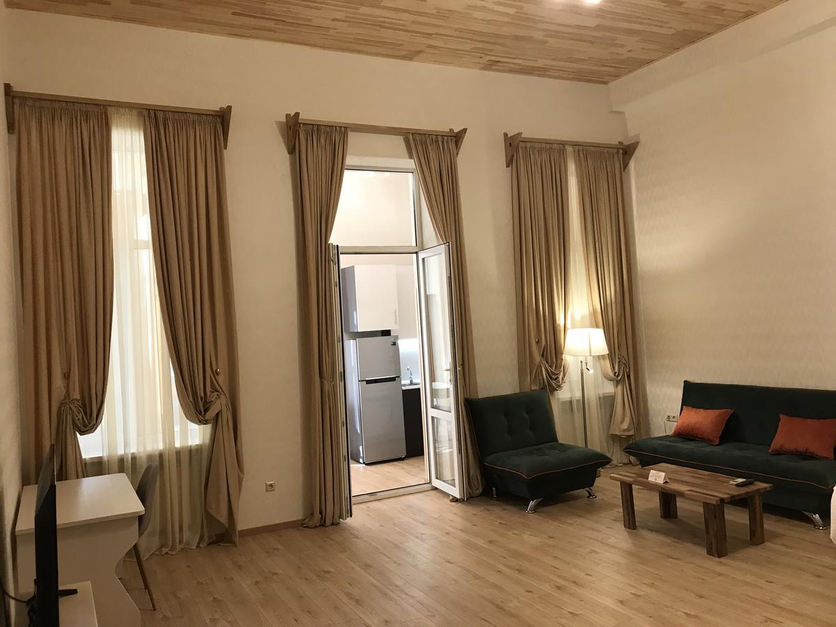Full Comfort Apartment On Aghmashenebeli Tbilisi Zewnętrze zdjęcie